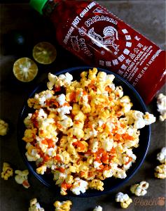 1 bag (45 g) Spicy Sriracha Popcorn