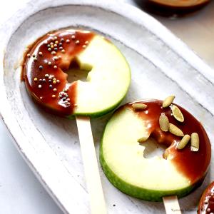 1 bag Sweet Apple Slices with Low Fat Caramel Dip