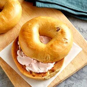 1 bagel (104 g) French Toast Bagel