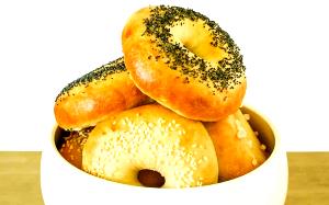 1 bagel (213 g) Sesame Bagel with Egg and Cheese