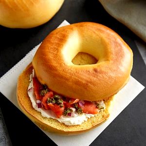 1 bagel (79 g) Egg Bagel