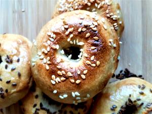 1 bagel (80 g) Flax Bagels