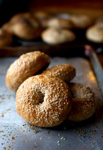 1 bagel Honey Whole Wheat Bagel