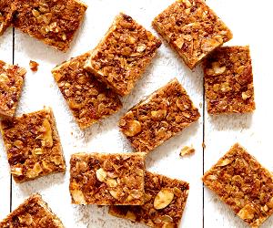 1 bar (1.5 oz) Apricot Oat Bar