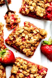 1 bar (34 g) Strawberry Oatmeal Bar