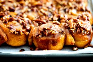 1 bar (40 g) Sticky Bun