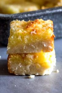 1 bar (45 g) Pineapple Coconut & Macadamia