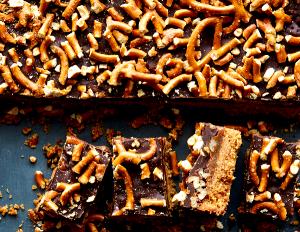 1 bar (50 g) Caramel Pretzel Ice Cream Bar