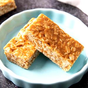 1 bar (50 g) Iced Peanut Butter Delight