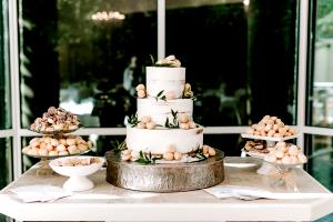 1 bar (57 g) Big Bite Wedding Cake