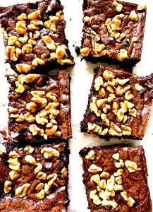 1 bar (62 g) Chocolate Walnut Brownie