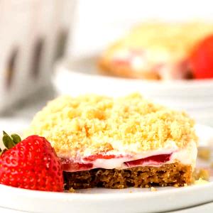 1 bar (64 g) Strawberry Cookie Crunch