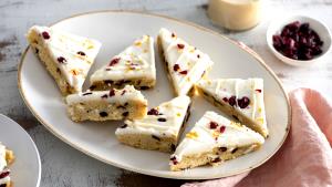 1 bar (71 g) Cranberry Bliss Bar
