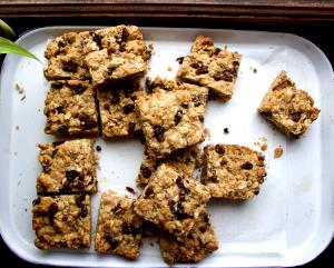 1 Bar Bar, Oats, Sugar, Raisin & Coconut