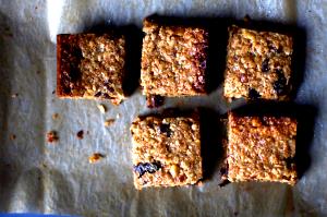 1 Bar Granola Bar, Moist & Chewy, Dutch Apple