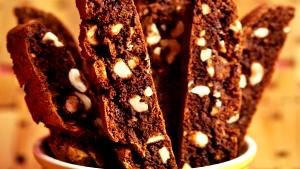 1 biscotti (35 g) Chocolate Hazelnut Biscotti