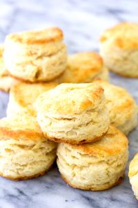 1 Biscuit (4" Dia) Baking Powder or Buttermilk Biscuit (Refrigerated Dough or Home Recipe)