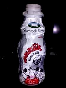 1 bottle (354 ml) Vitamin D Mmmmilk (Bottle)