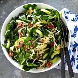1 bowl (136 g) Spinach Maple Salad