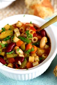 1 bowl (198 g) Vegetable Minestrone Soup