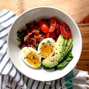 1 bowl (228 g) Low Carb Breakfast Bowl