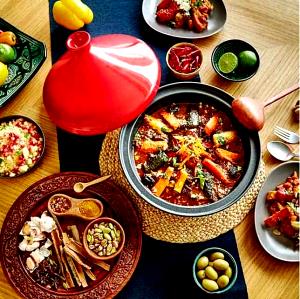 1 bowl (255 g) Moroccan Tagine