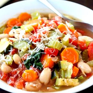 1 bowl (283 g) LiveSmart Tuscan Vegetable Soup