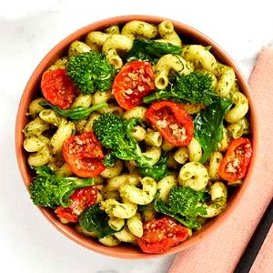 1 bowl (337 g) Creamy Pesto Cavatappi