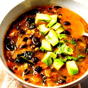 1 bowl (438 g) Spicy Black Bean Soup