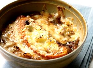 1 bowl Onion Soup with Reduced Fat Cheese