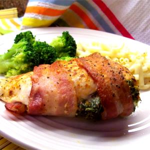 1 breast (142 g) Chipotle Couscous Stuffed Chicken Breasts