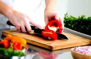 1 Breast (4" X 3" X 3/4") Puerto Rican Style Stuffed Chicken, Drumstick or Breast (Muslo De Pollo O Pechuga Rellena)