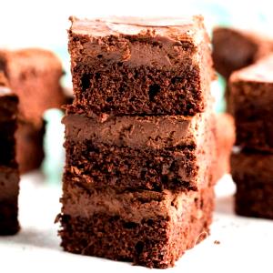 1 brownie (113 g) Chocolate Cheesecake Brownie