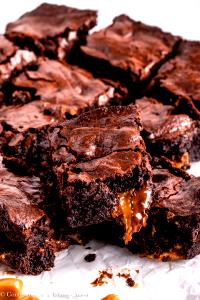 1 brownie (60 g) Salted Caramel Brownie