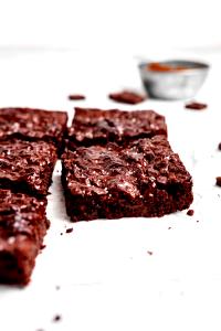 1 brownie (71 g) Vegan Fudge Brownie