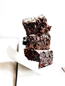 1 brownie Black Bean Brownies