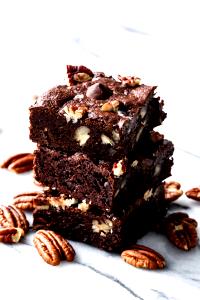 1 Brownie Brownie, Pecan Fudge