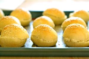 1 bun (28 g) Mini Hamburger Buns