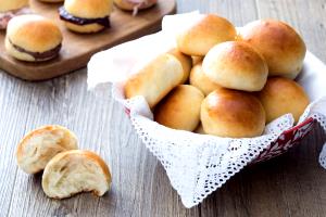 1 bun (60 g) Sweet Italian Sandwich Buns