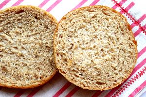 1 bun (74 g) Sliced Stone Ground Wheat Sandwich Buns