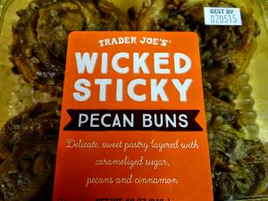1 bun (85 g) Wicked Sticky Pecan Buns