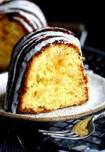 1 Bundt Or Tube Cake White Cake Pudding Mix (Oil, Egg Whites, and Water Added)