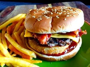 1 burger (250 g) Western Bacon Cheeseburger