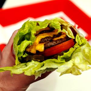 1 burger (424 g) 3X3 w/Onion Protein Style