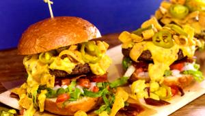 1 burger Bacon Queso Burger