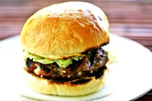 1 burger Bleu Cheeseburger