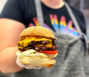 1 Burger Dixie Cheeseburger