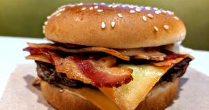 1 burger Grand Mcextreme Bacon Burger