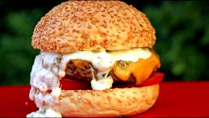 1 Burger Super Cheeseburger (W/ Mayonnaise)