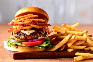 1 burger Whiskey Bacon Burger